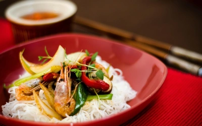 Viral di Threads: Pelanggan Temukan Peniti Tajam di Makanan Restoran Populer